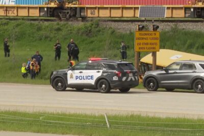 4 students taken to hospital after school bus crashes into ditch in Edmonton