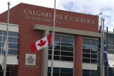 Calgary, Edmonton police forces pay tribute to slain Ontario officers